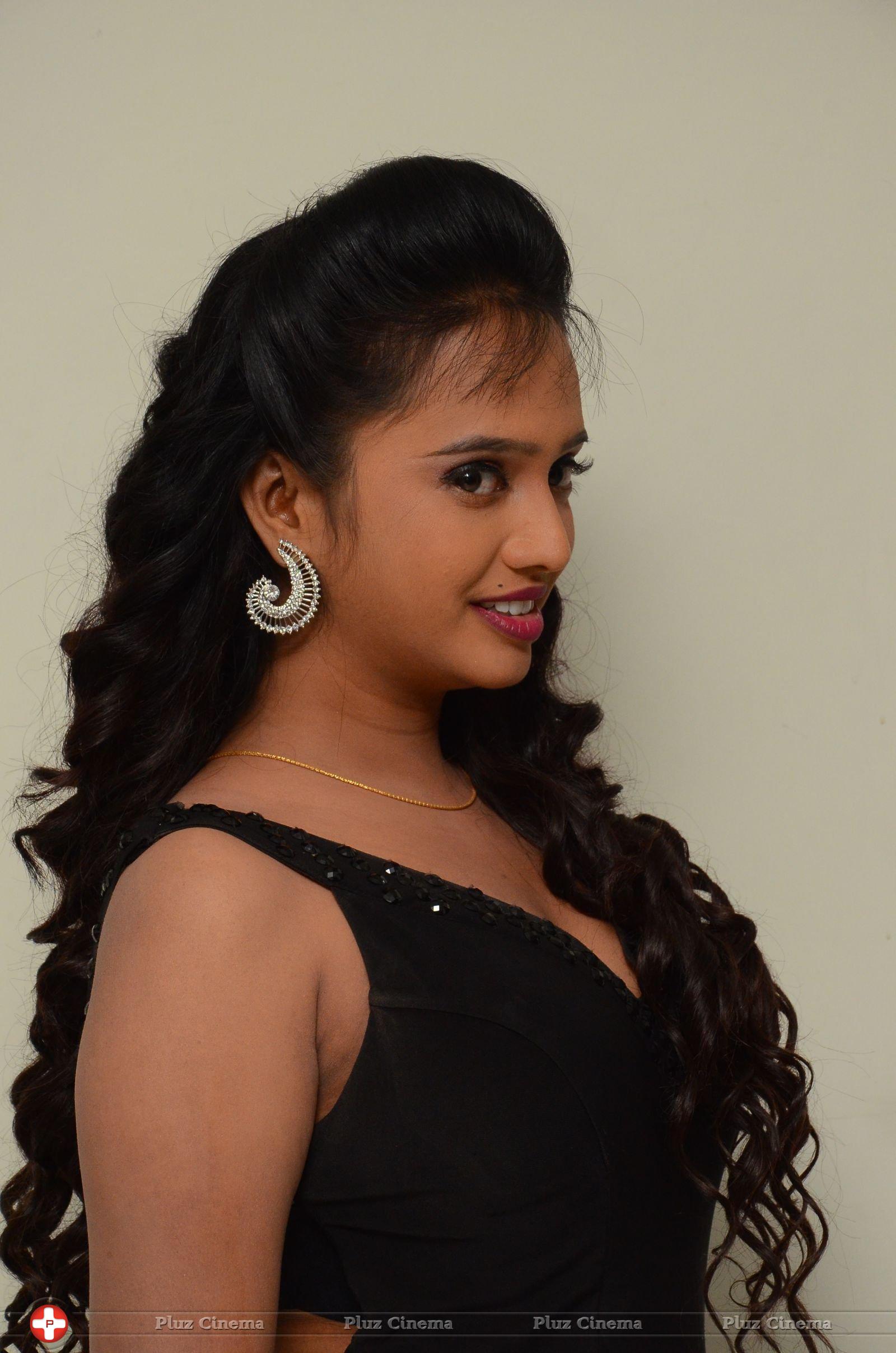 Nakshatra New Stills | Picture 1400852