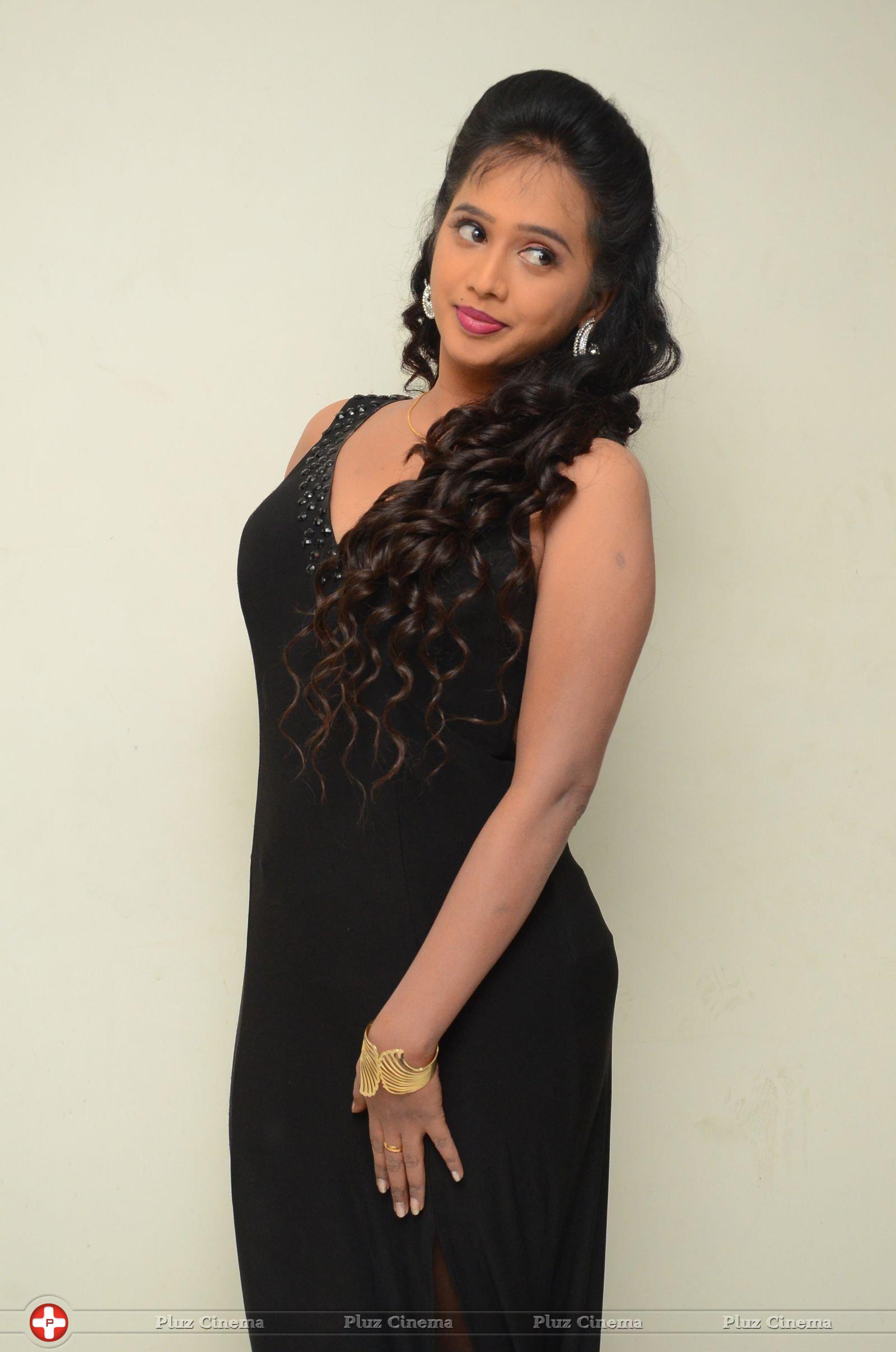 Nakshatra New Stills | Picture 1400895