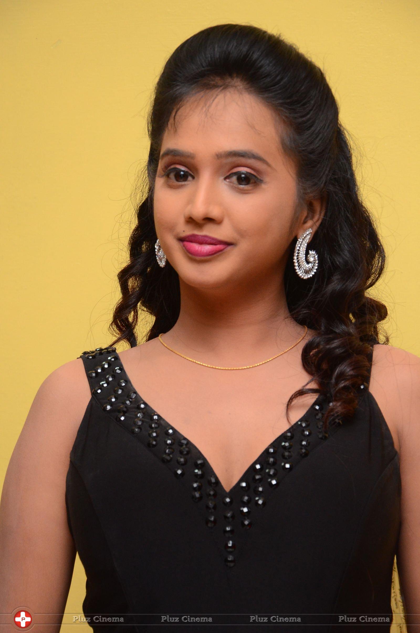 Nakshatra New Stills | Picture 1400918