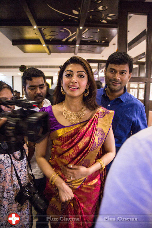 Pranitha Launches Hyderabad Chefs Restaurant Photos | Picture 1400720