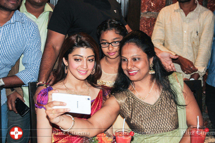 Pranitha Launches Hyderabad Chefs Restaurant Photos | Picture 1400733