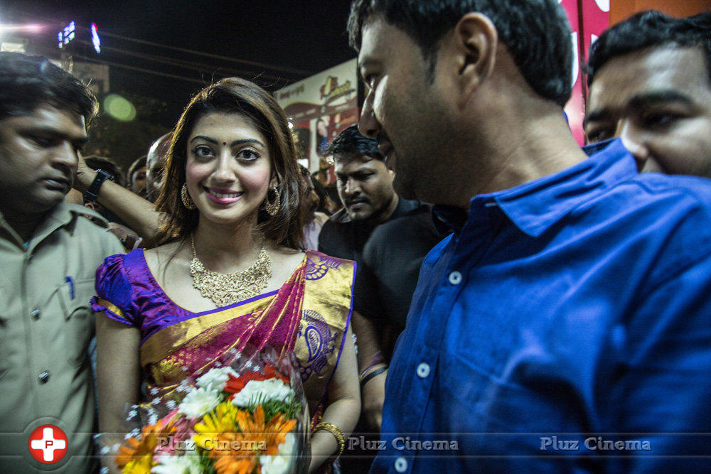 Pranitha Launches Hyderabad Chefs Restaurant Photos | Picture 1400744