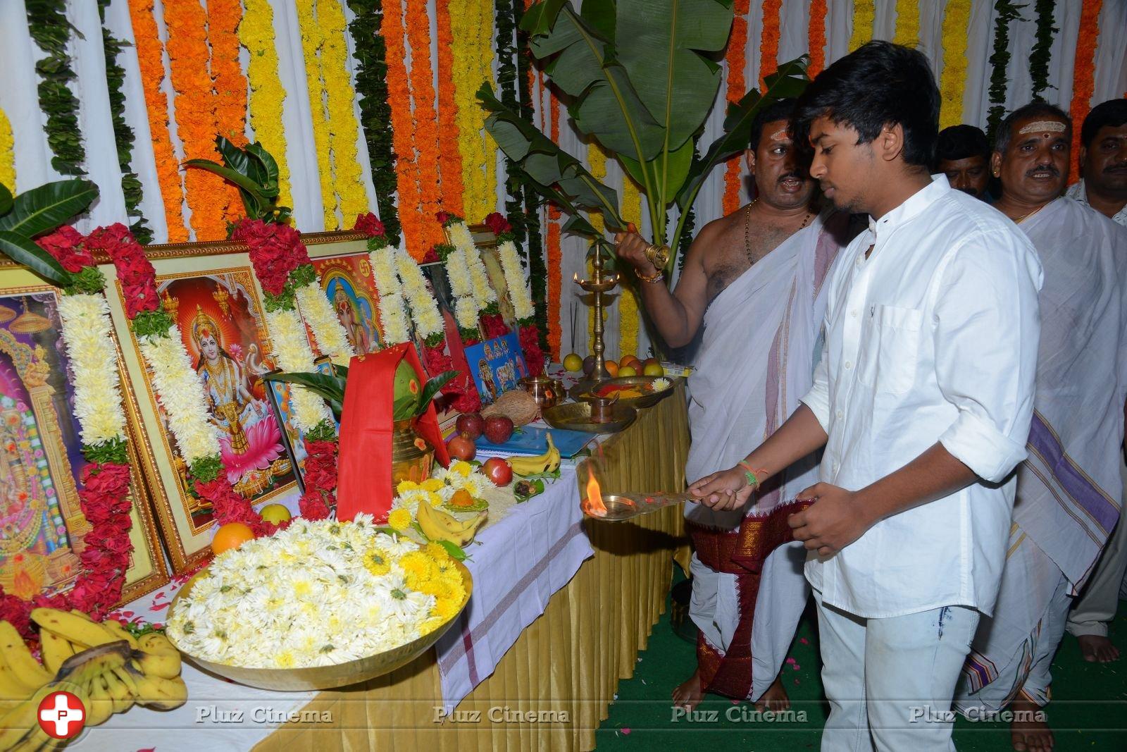 Sunil and N Shankar Movie Opening Photos | Picture 1401008