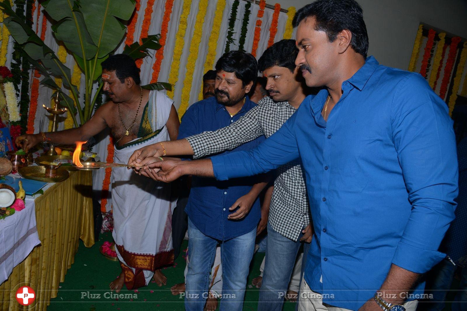 Sunil and N Shankar Movie Opening Photos | Picture 1401046