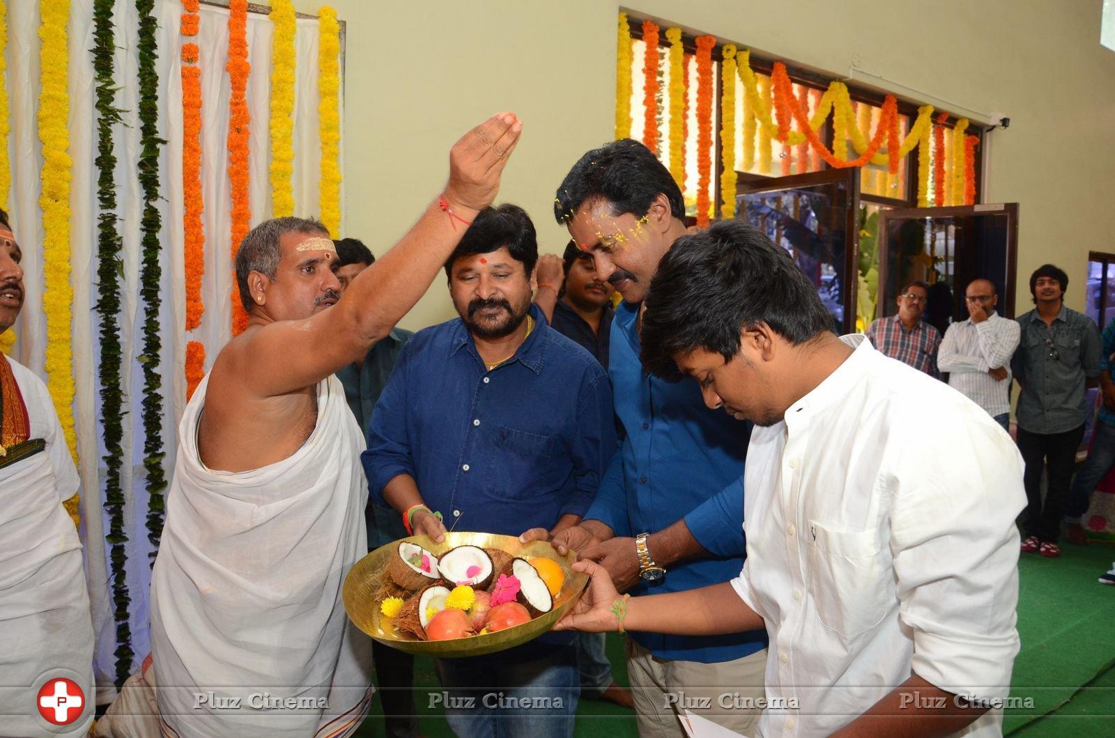 Sunil and N Shankar Movie Opening Photos | Picture 1401169