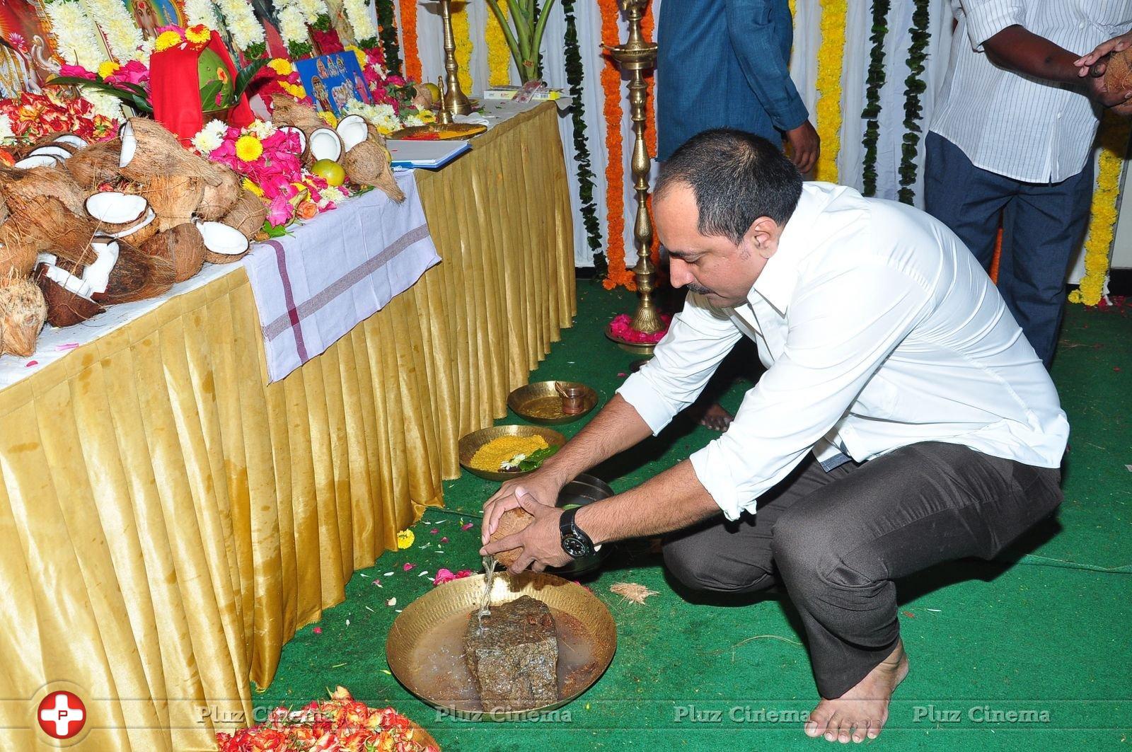 Sunil and N Shankar Movie Opening Photos | Picture 1401226