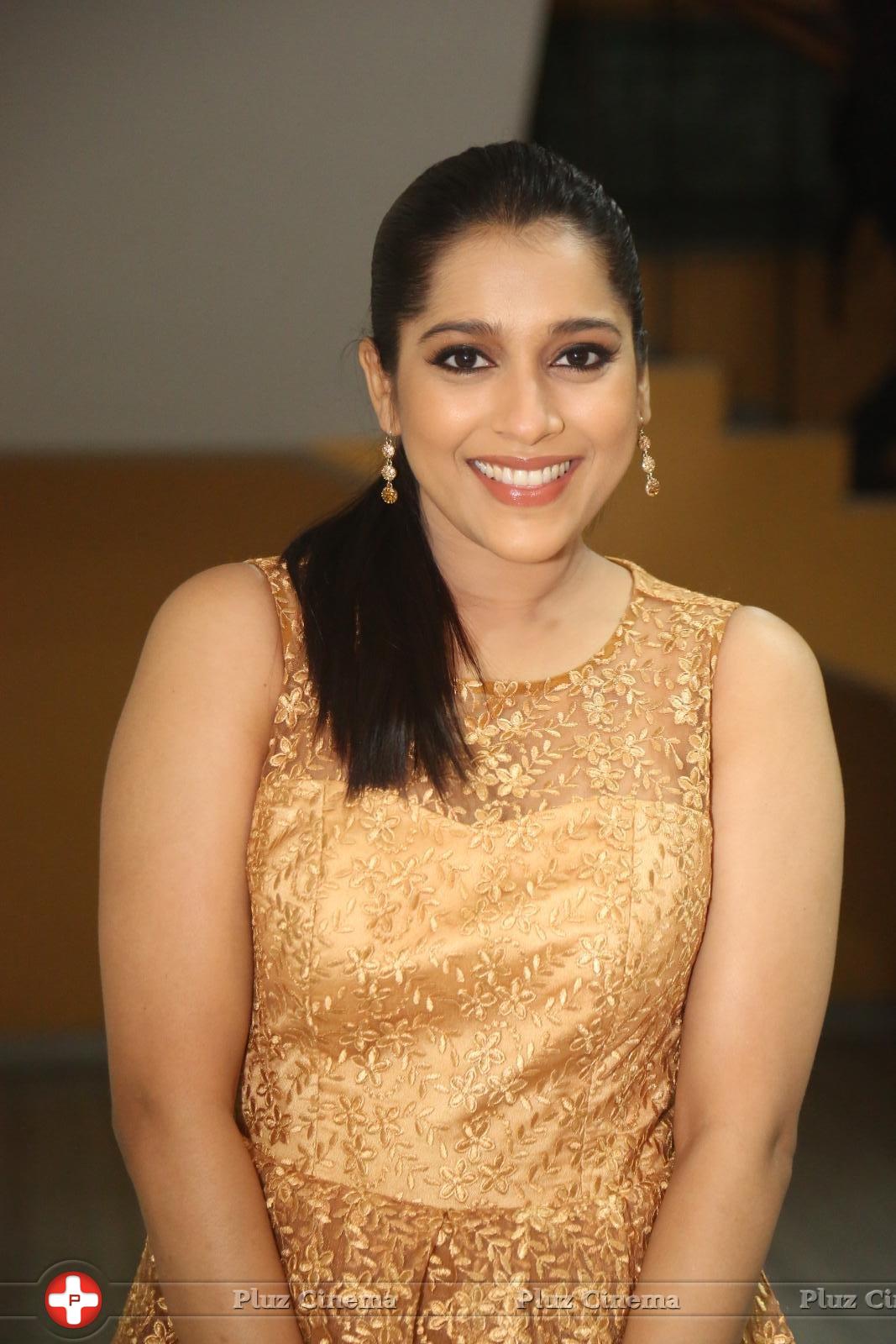 Rashmi Gautham at Guntur Talkies Theatrical Trailer Launch Photos | Picture 1227905