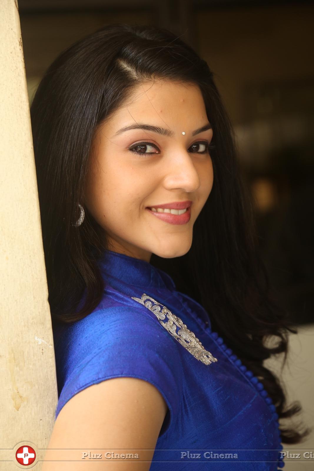 Mehreen New Stills | Picture 1229094