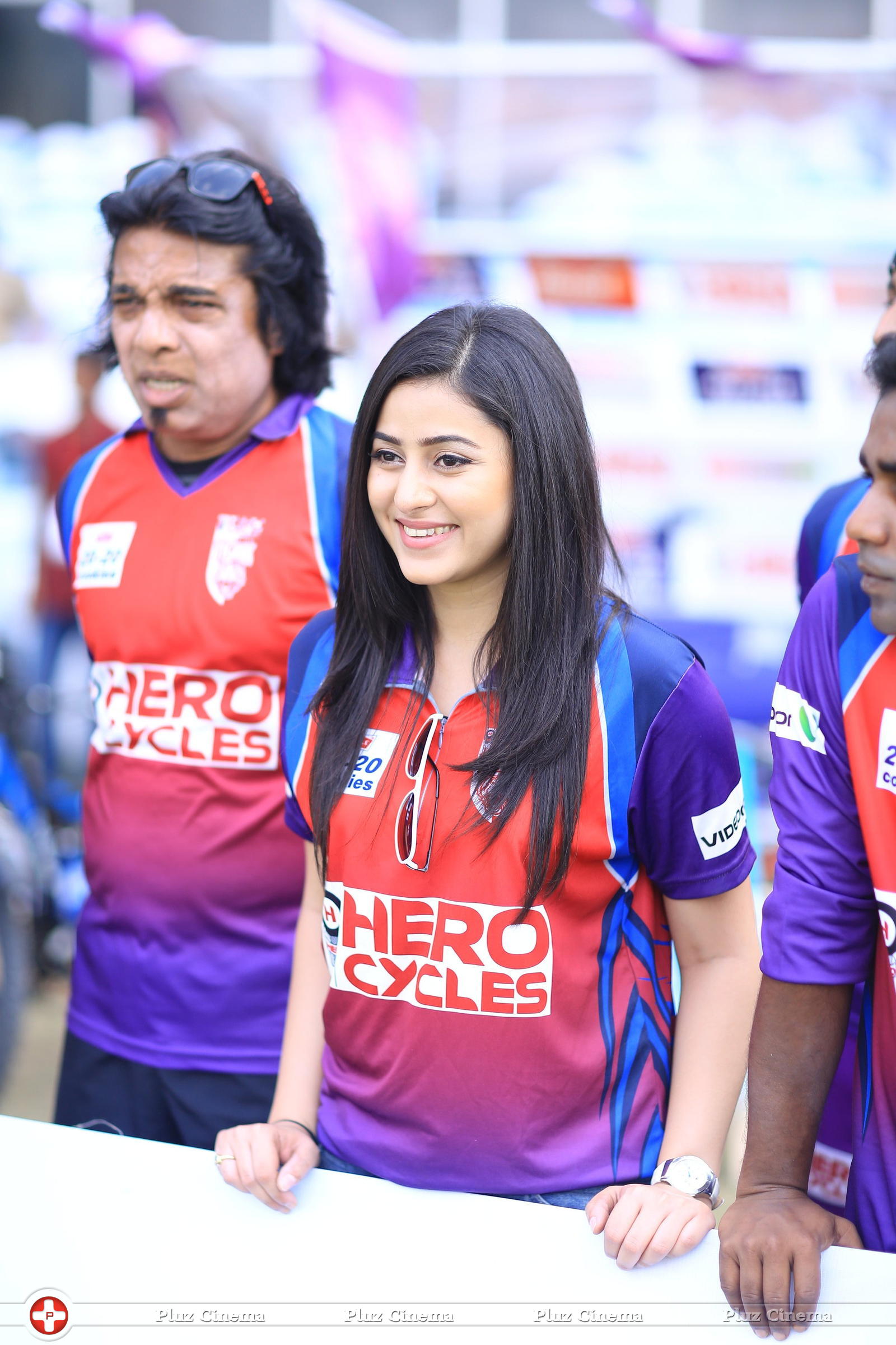 CCL 6 Karnataka Bulldozers Vs Bengal Tigers Match Photos | Picture 1235905