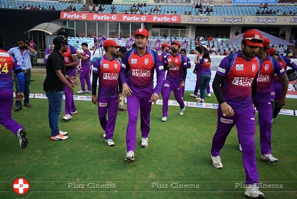 CCL 6 Karnataka Bulldozers Vs Bengal Tigers Match Photos | Picture 1235906