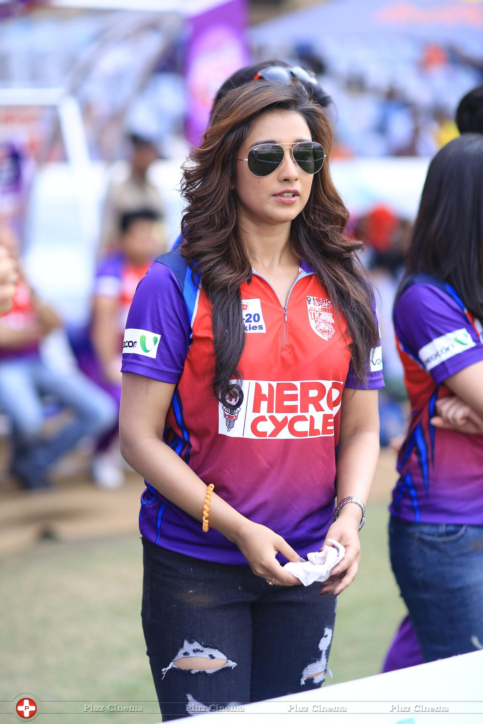 CCL 6 Karnataka Bulldozers Vs Bengal Tigers Match Photos | Picture 1235911