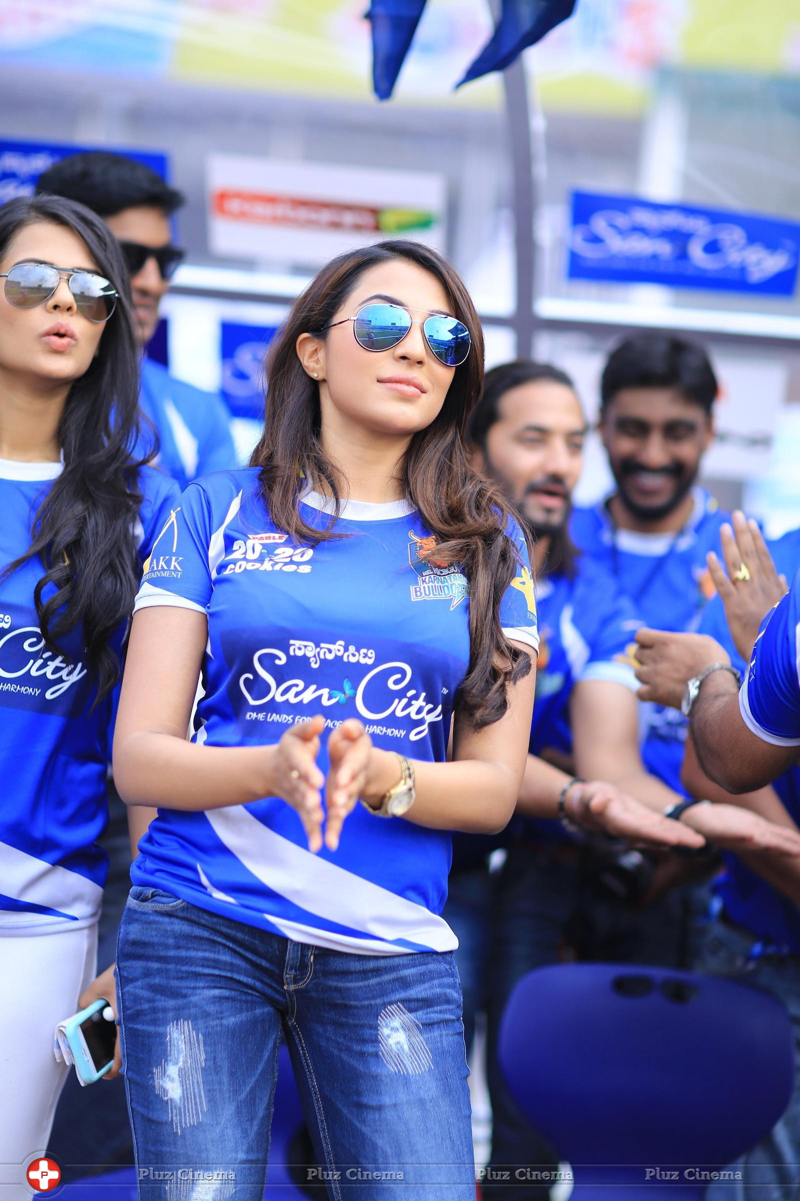 CCL 6 Karnataka Bulldozers Vs Bengal Tigers Match Photos | Picture 1235917