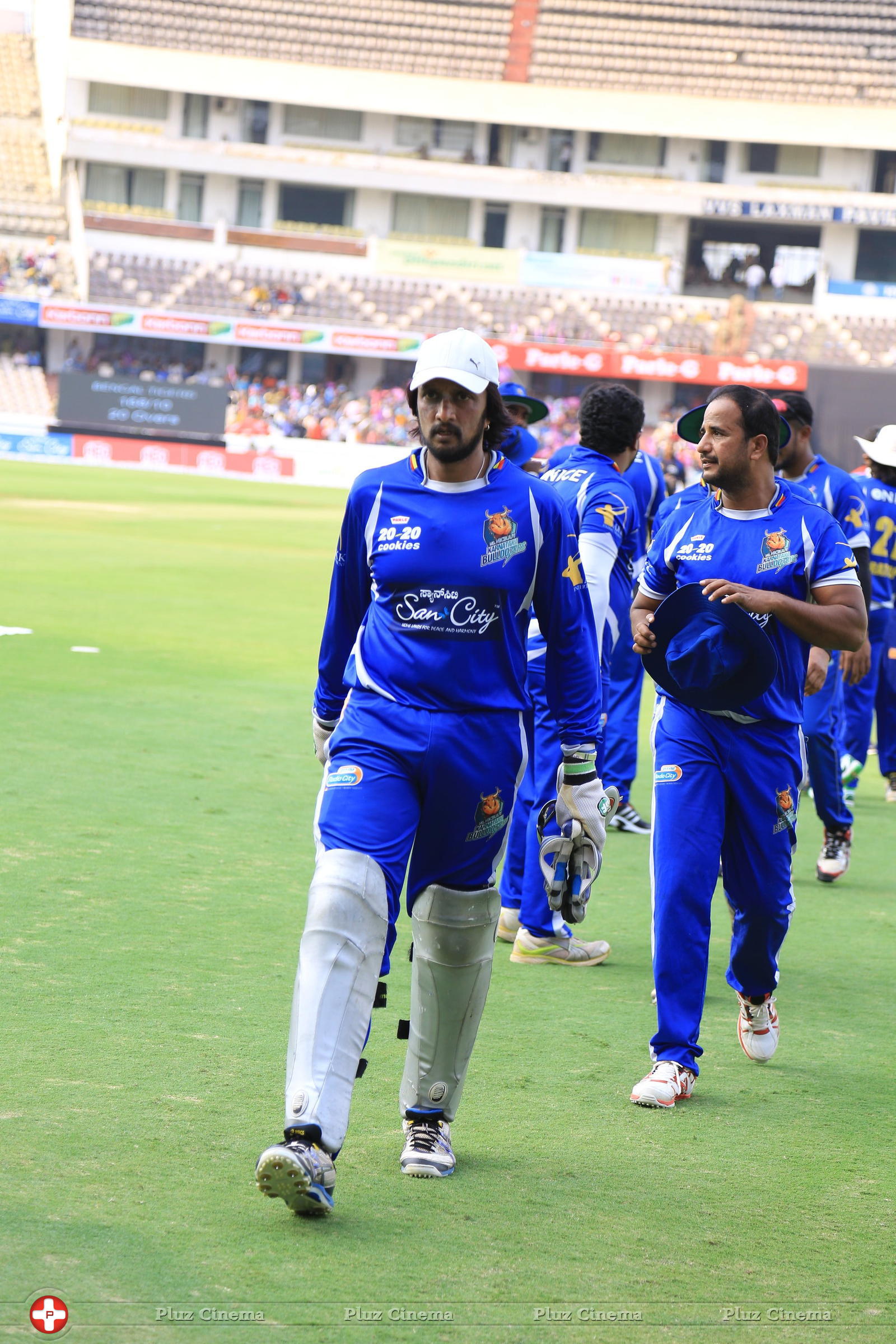 CCL 6 Karnataka Bulldozers Vs Bengal Tigers Match Photos | Picture 1235925