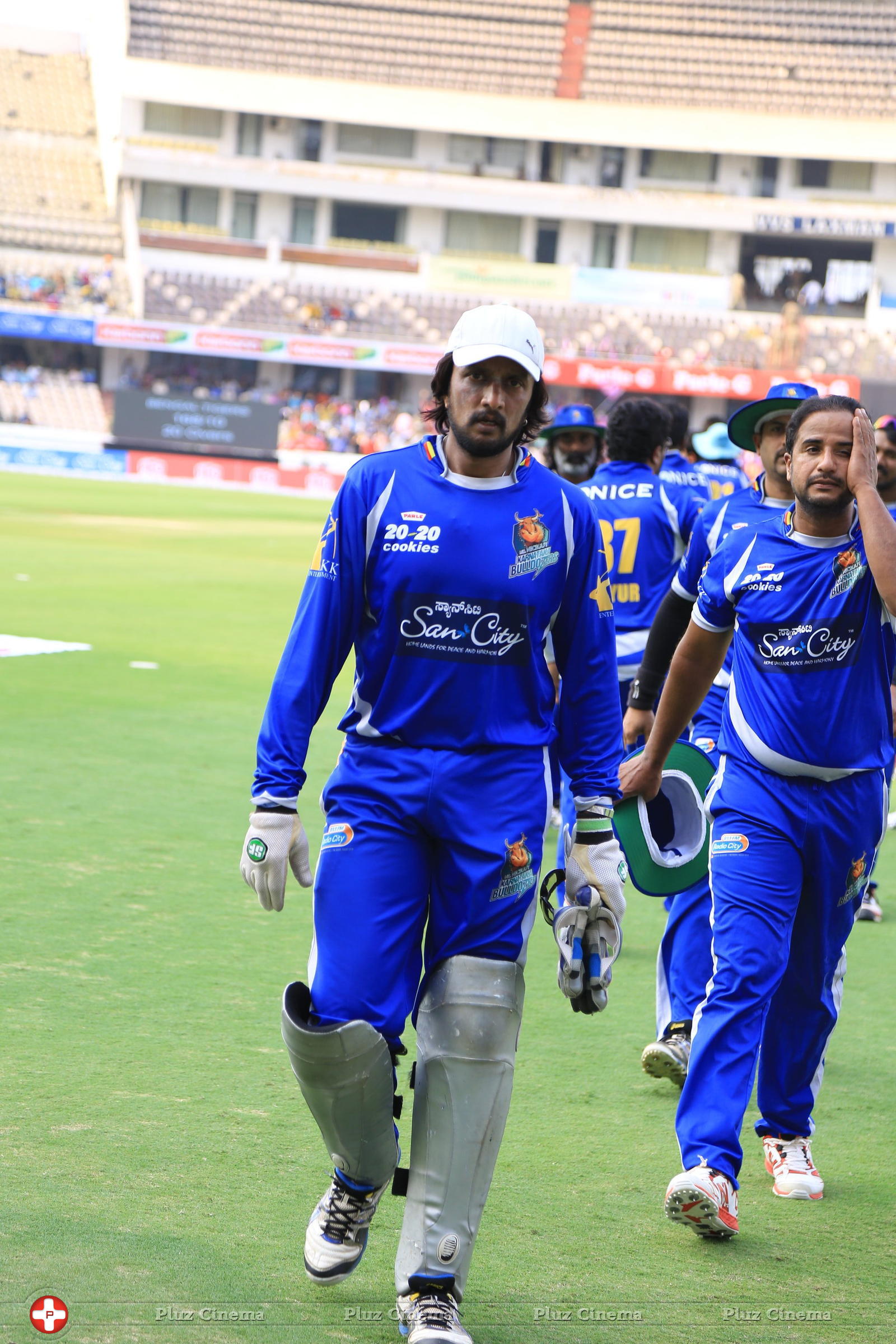 CCL 6 Karnataka Bulldozers Vs Bengal Tigers Match Photos | Picture 1235926