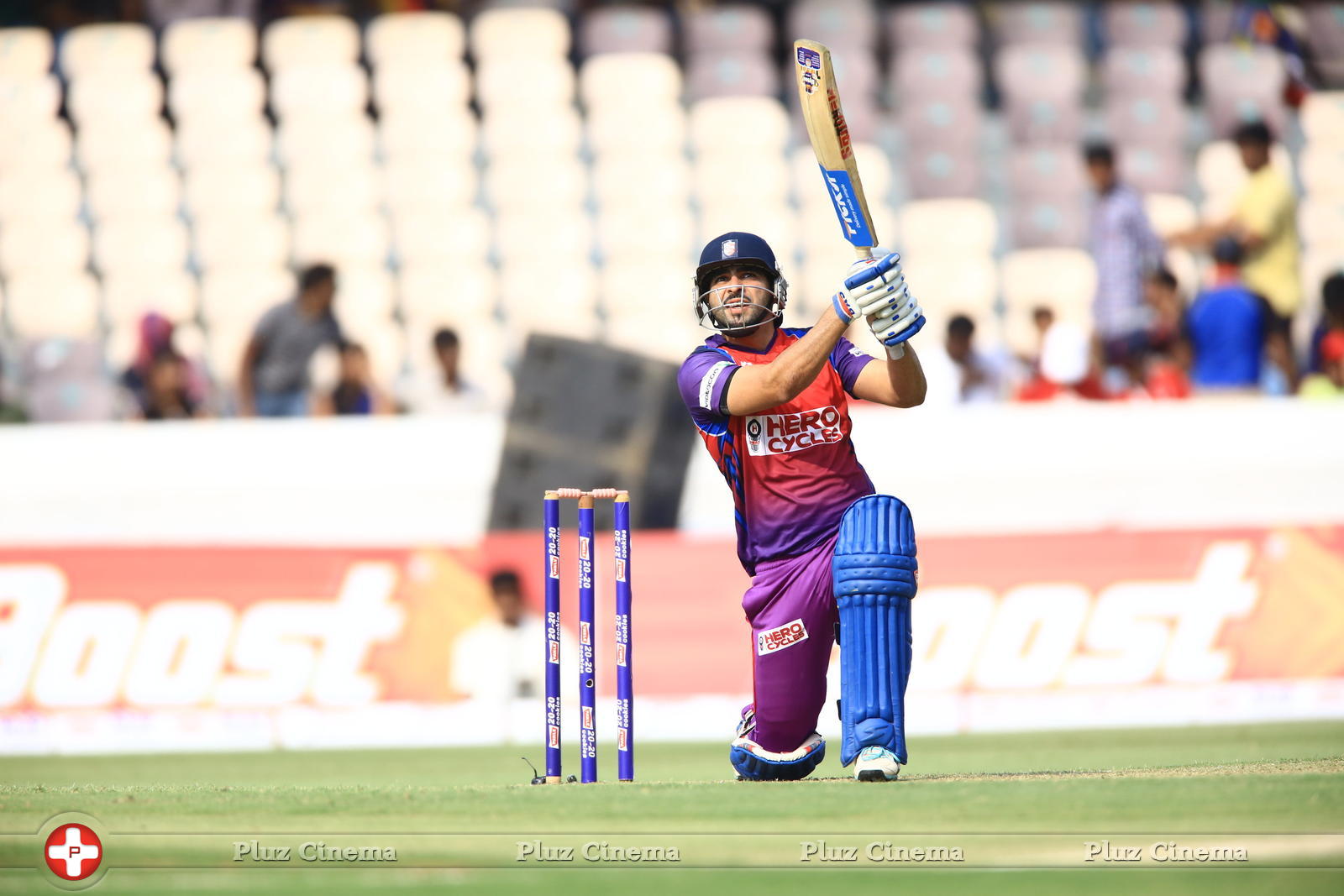 CCL 6 Karnataka Bulldozers Vs Bengal Tigers Match Photos | Picture 1235936