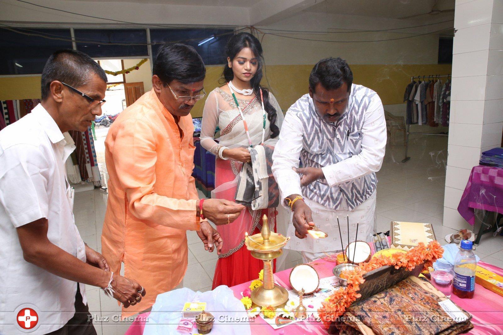 Bhavya Sri Inaugurates Pochampally IKAT Art Mela Stills | Picture 1240863