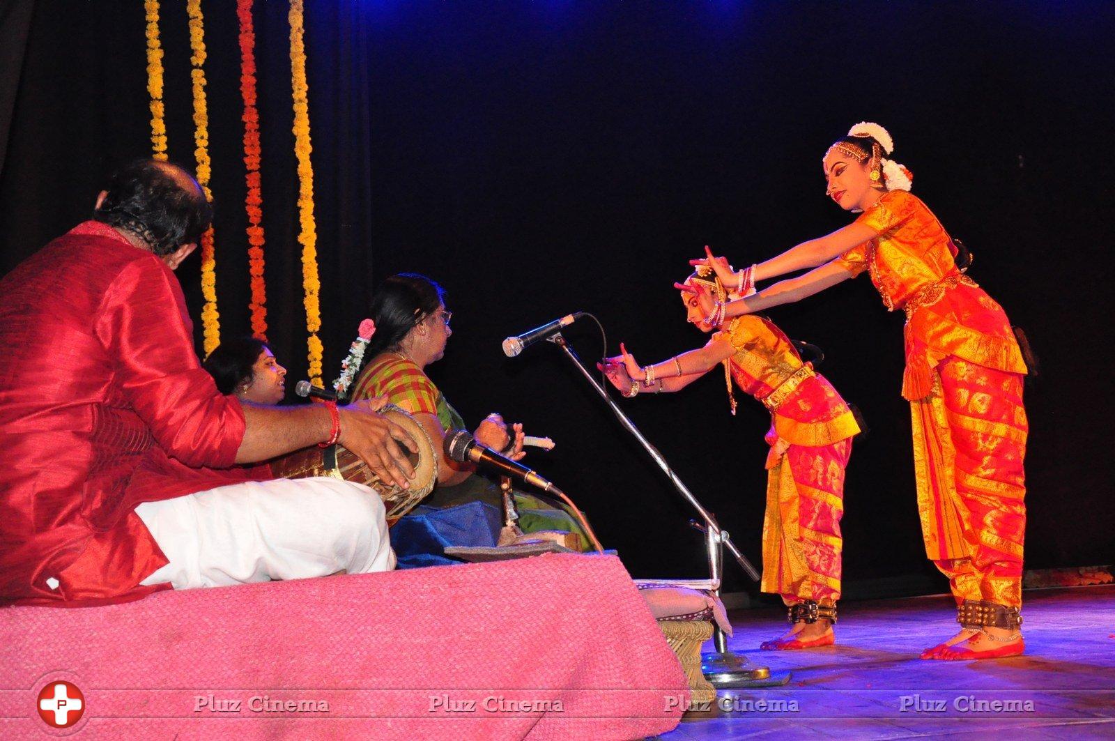 Kumari Lakshmi and Ashmita Bharatanatyam Arangetram Stills | Picture 1252950
