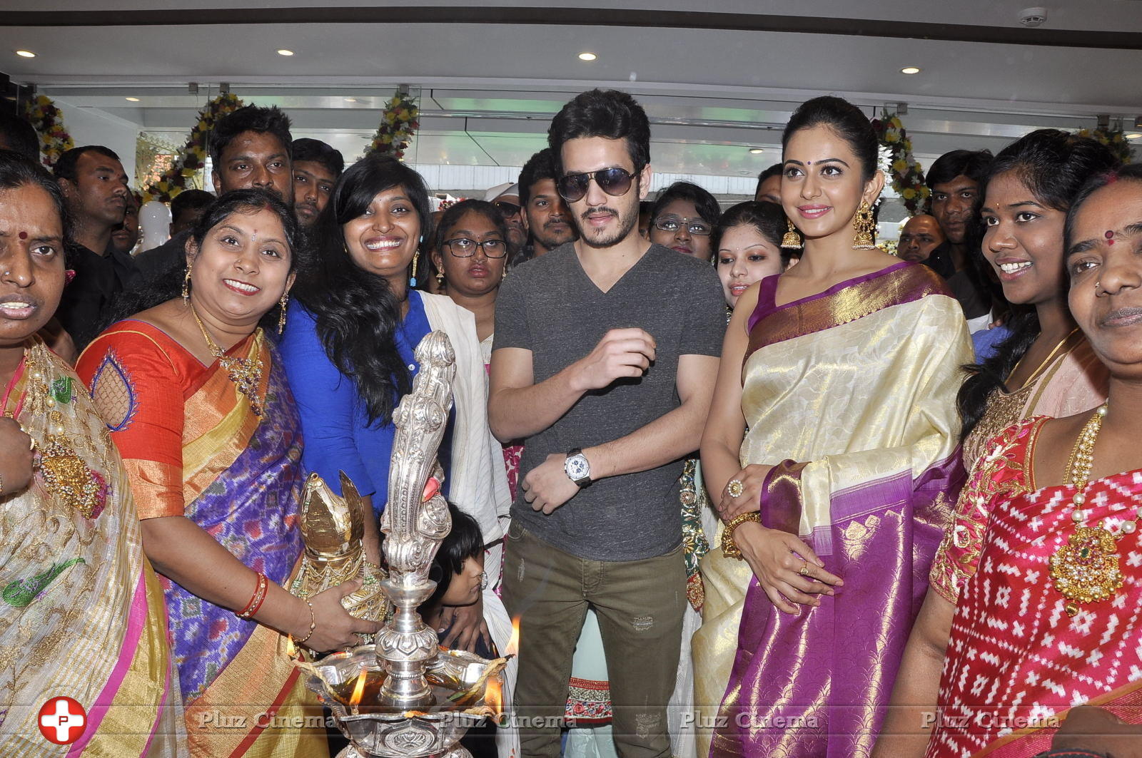 Akhil and Rakul Preet Singh Launches South India Shopping Mall Stills | Picture 1197395