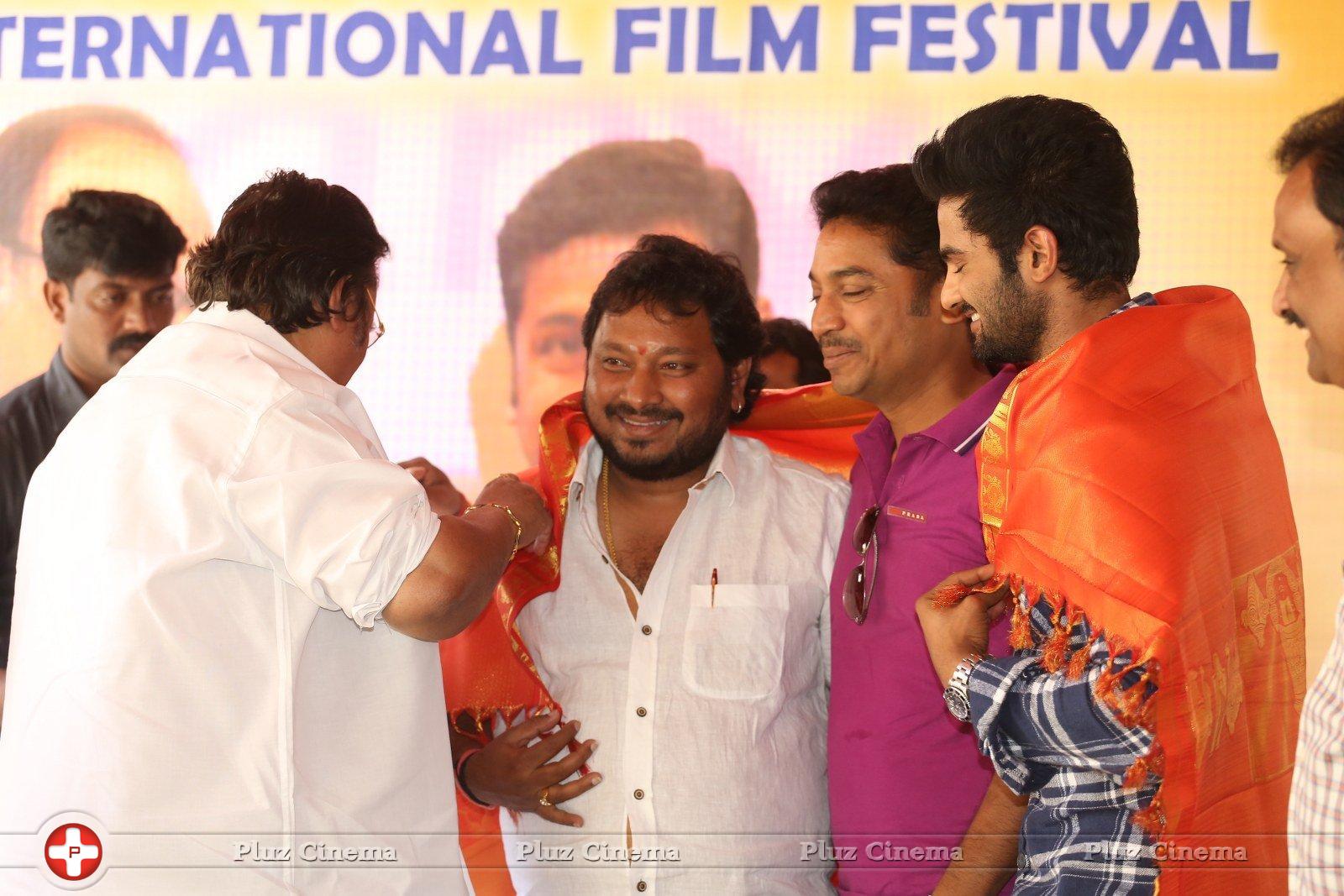 Dasari Felicitates Krishnamma Kalipindi Iddarini Movie Team Photos | Picture 1200177