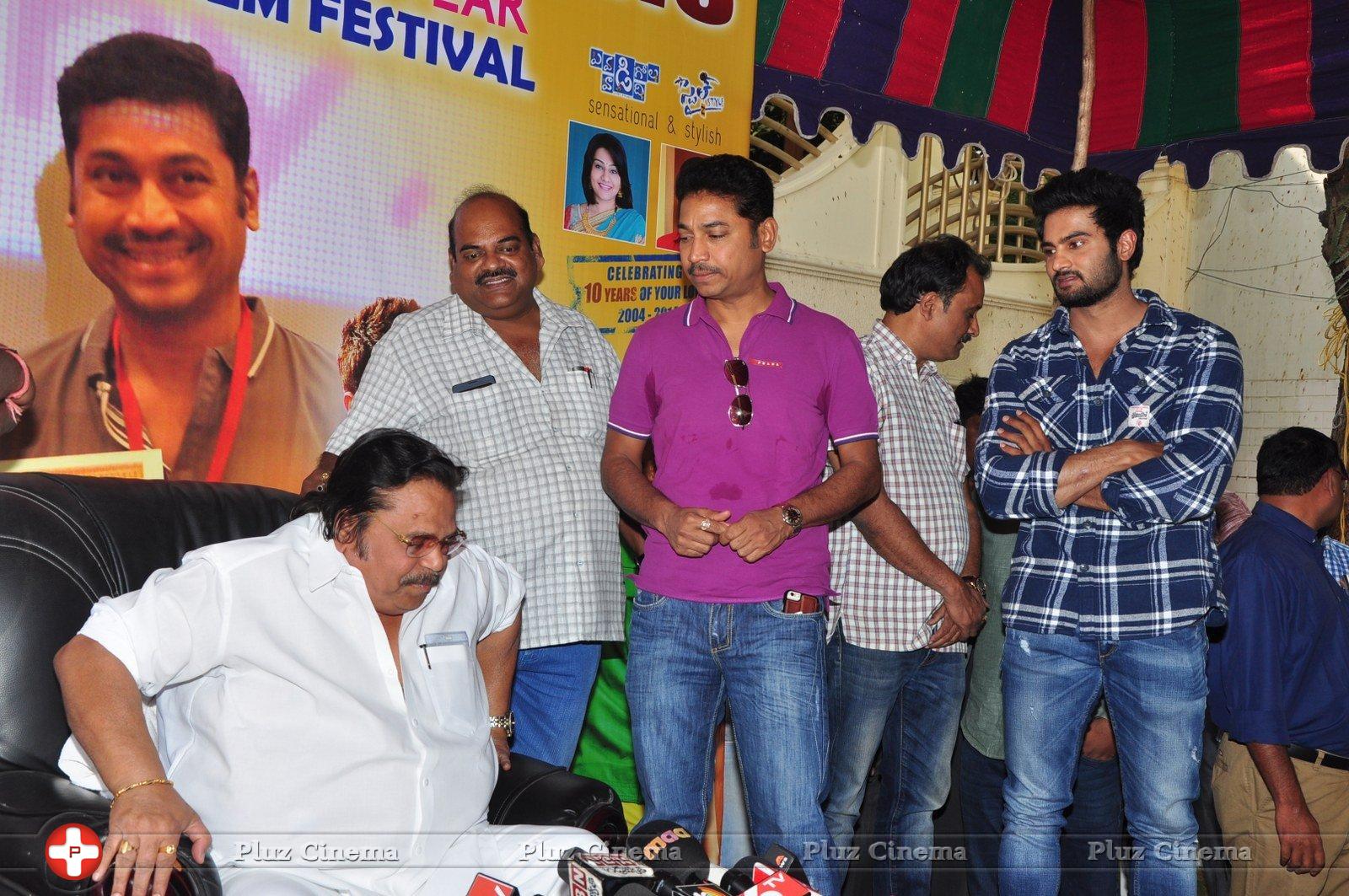 Dasari Felicitates Krishnamma Kalipindi Iddarini Movie Team Photos | Picture 1200269