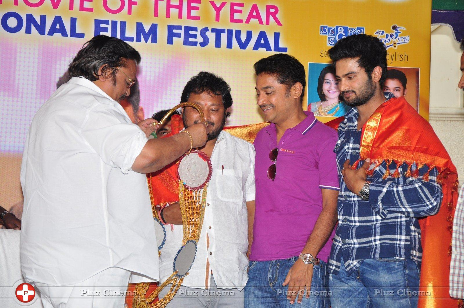 Dasari Felicitates Krishnamma Kalipindi Iddarini Movie Team Photos | Picture 1200276