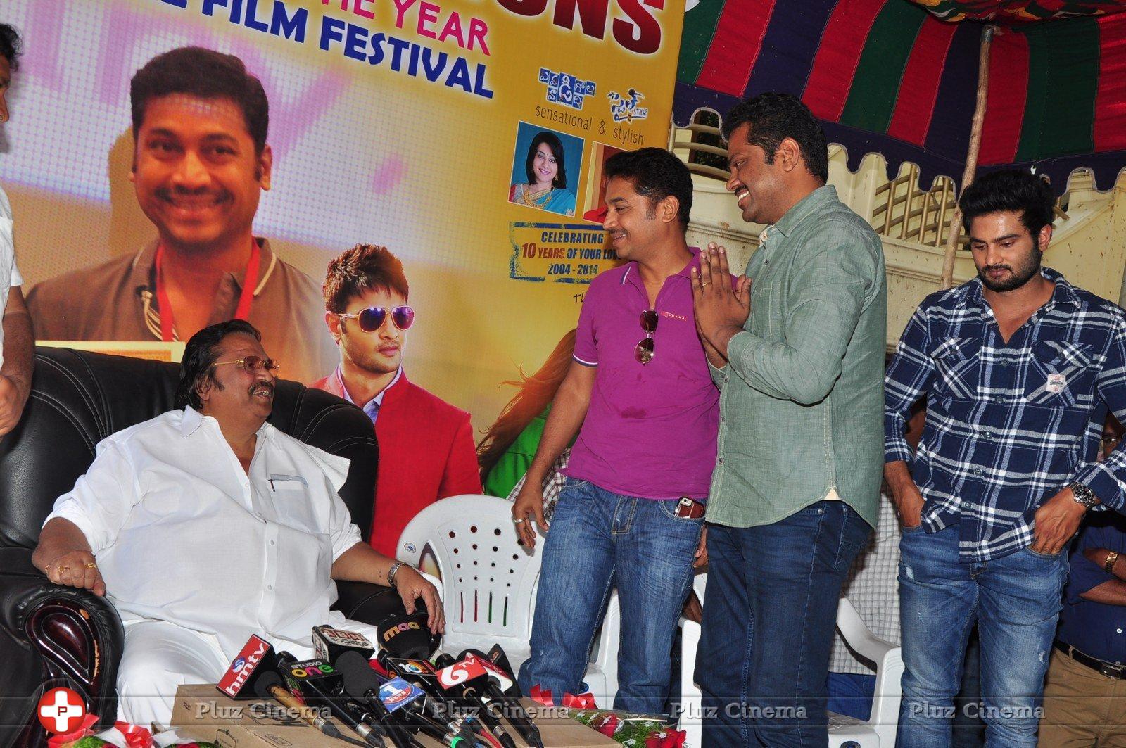 Dasari Felicitates Krishnamma Kalipindi Iddarini Movie Team Photos | Picture 1200358