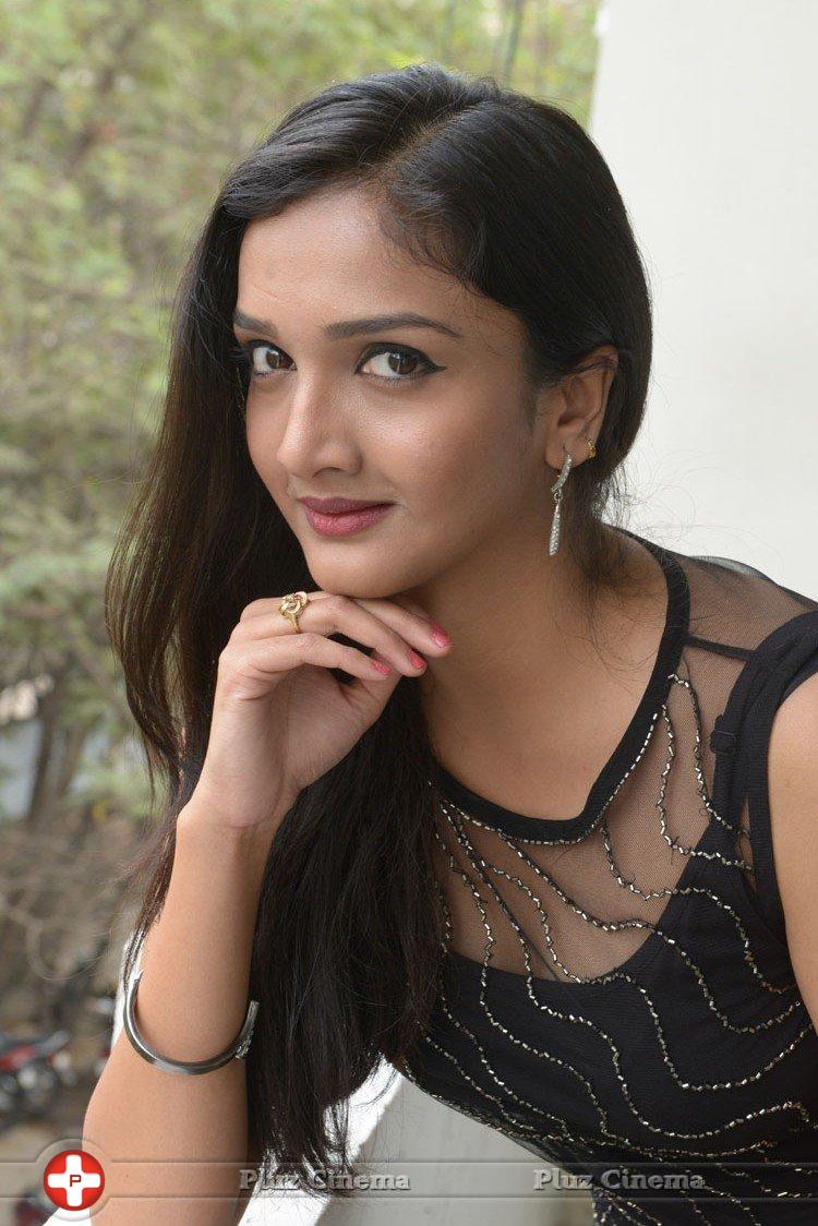 Swasthi at Kings Movie Press Meet Stills | Picture 1209800