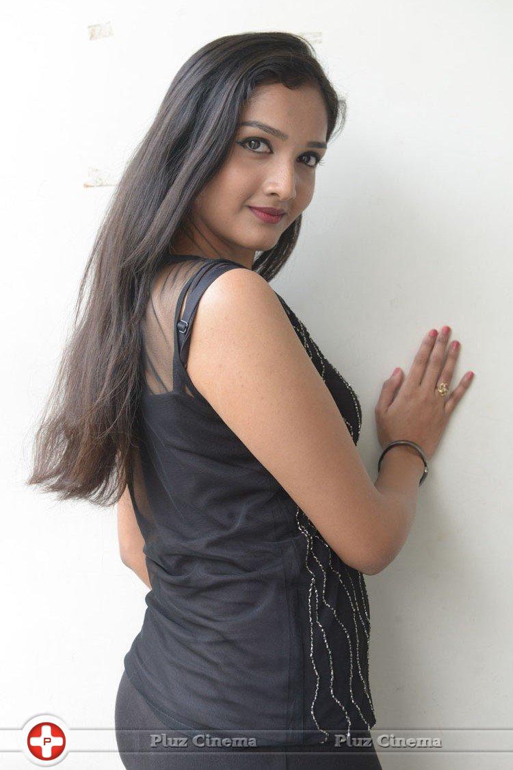 Swasthi at Kings Movie Press Meet Stills | Picture 1209805