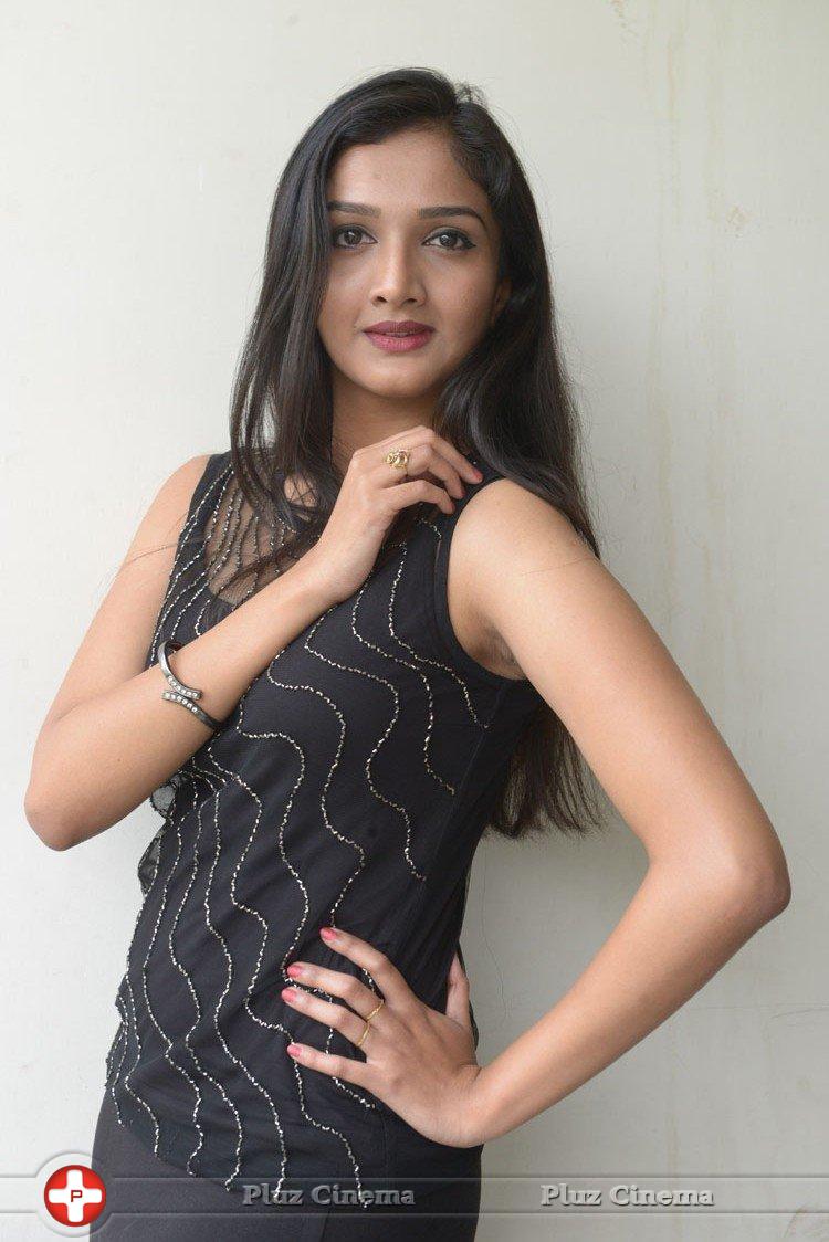 Swasthi at Kings Movie Press Meet Stills | Picture 1209812