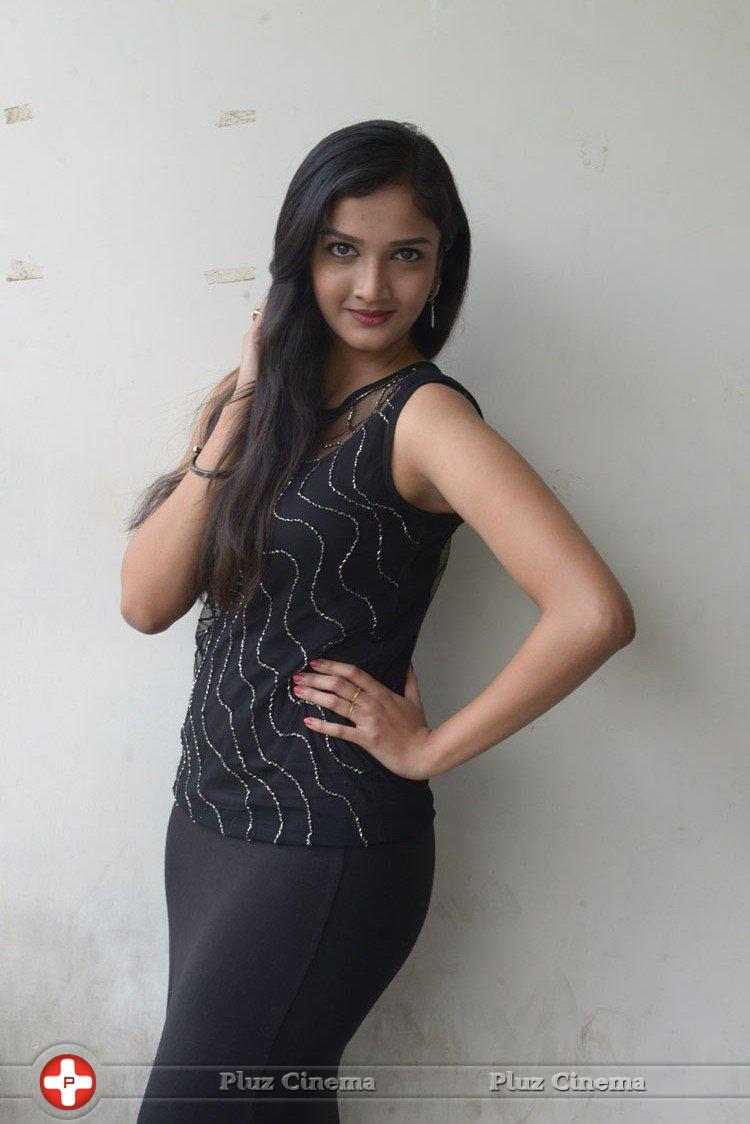 Swasthi at Kings Movie Press Meet Stills | Picture 1209851