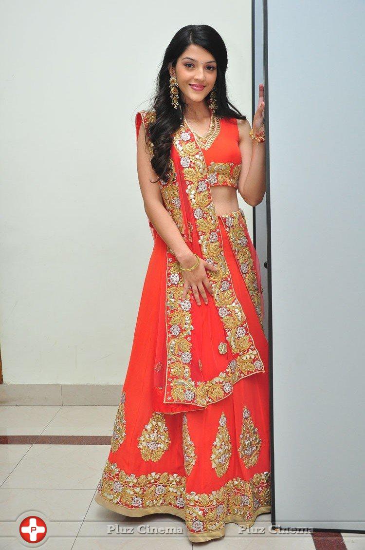 Mehreen at Krishna Gadi Veera Prema Gadha Audio Launch Stills | Picture 1210392