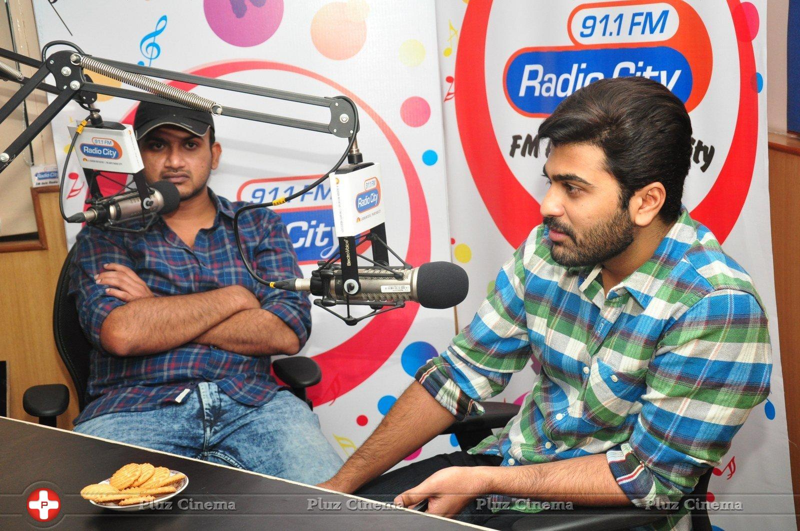 Express Raja Movie Team at Radio City Stills | Picture 1210894