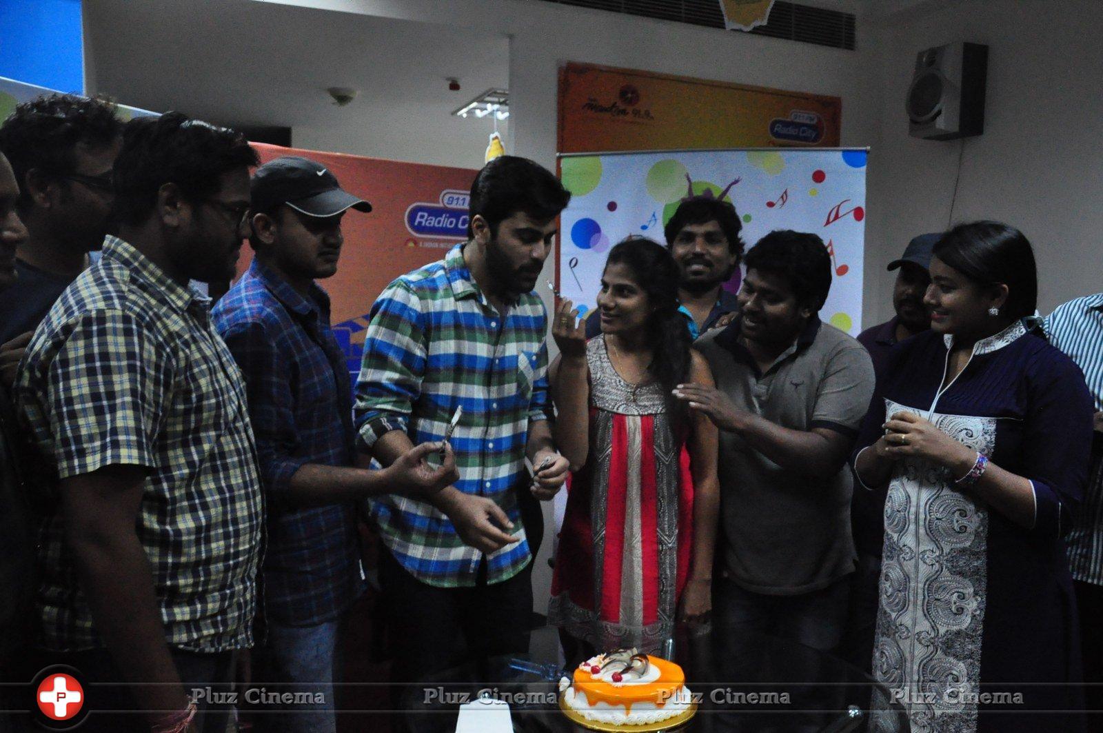 Express Raja Movie Team at Radio City Stills | Picture 1210914