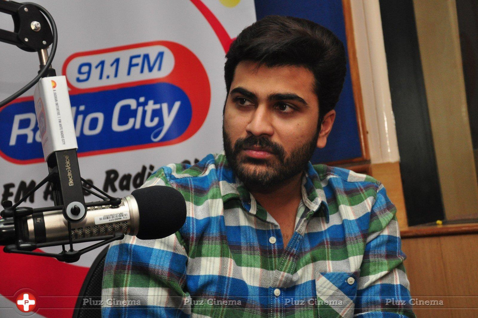 Express Raja Movie Team at Radio City Stills | Picture 1211000