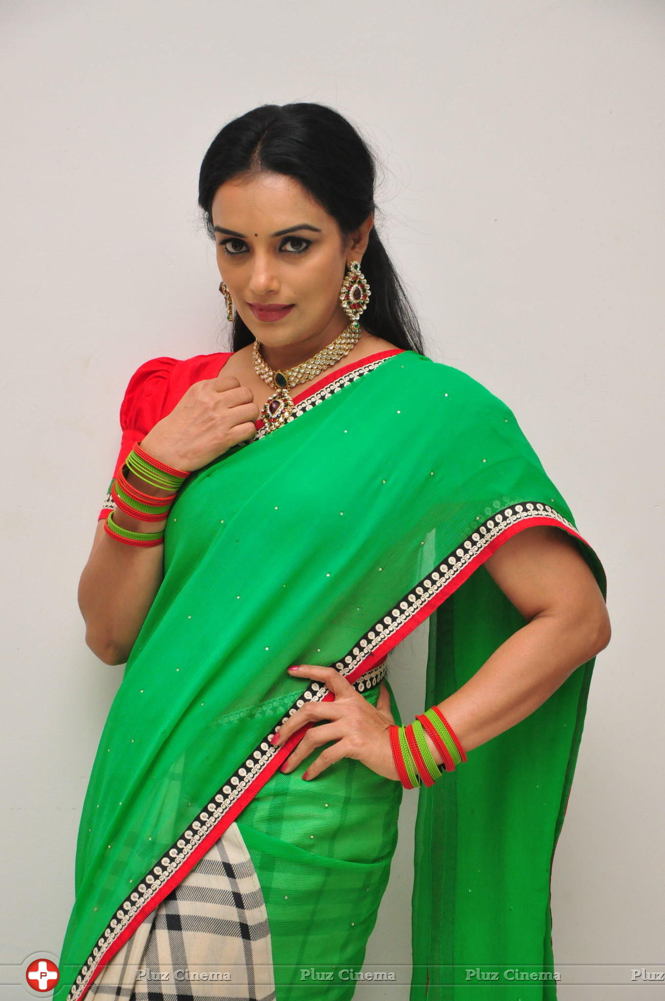 Shweta Menon at She Movie On Location Press Meet Photos | Picture 1213452