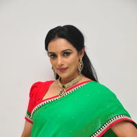 Shweta Menon at She Movie On Location Press Meet Photos | Picture 1213411