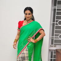 Shweta Menon at She Movie On Location Press Meet Photos | Picture 1213435