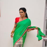 Shweta Menon at She Movie On Location Press Meet Photos | Picture 1213443