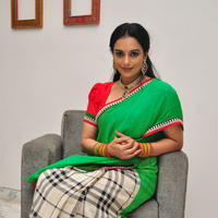Shweta Menon at She Movie On Location Press Meet Photos | Picture 1213461