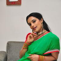 Shweta Menon at She Movie On Location Press Meet Photos | Picture 1213469