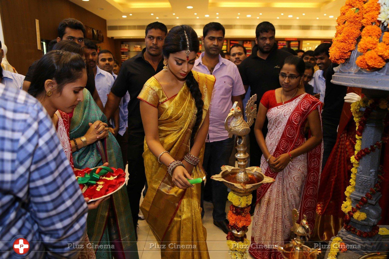 Shriya Launches VRK Silks Showroom Stills | Picture 1214526