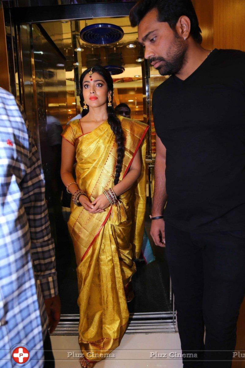 Shriya Launches VRK Silks Showroom Stills | Picture 1214534