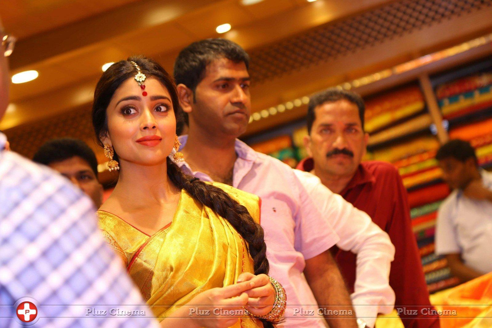 Shriya Launches VRK Silks Showroom Stills | Picture 1214547