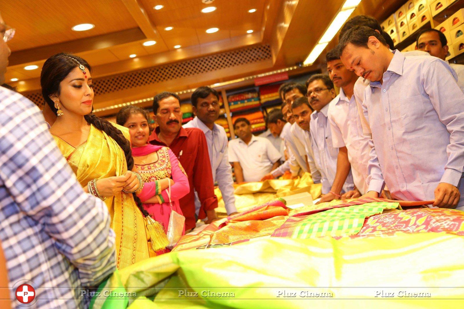 Shriya Launches VRK Silks Showroom Stills | Picture 1214548