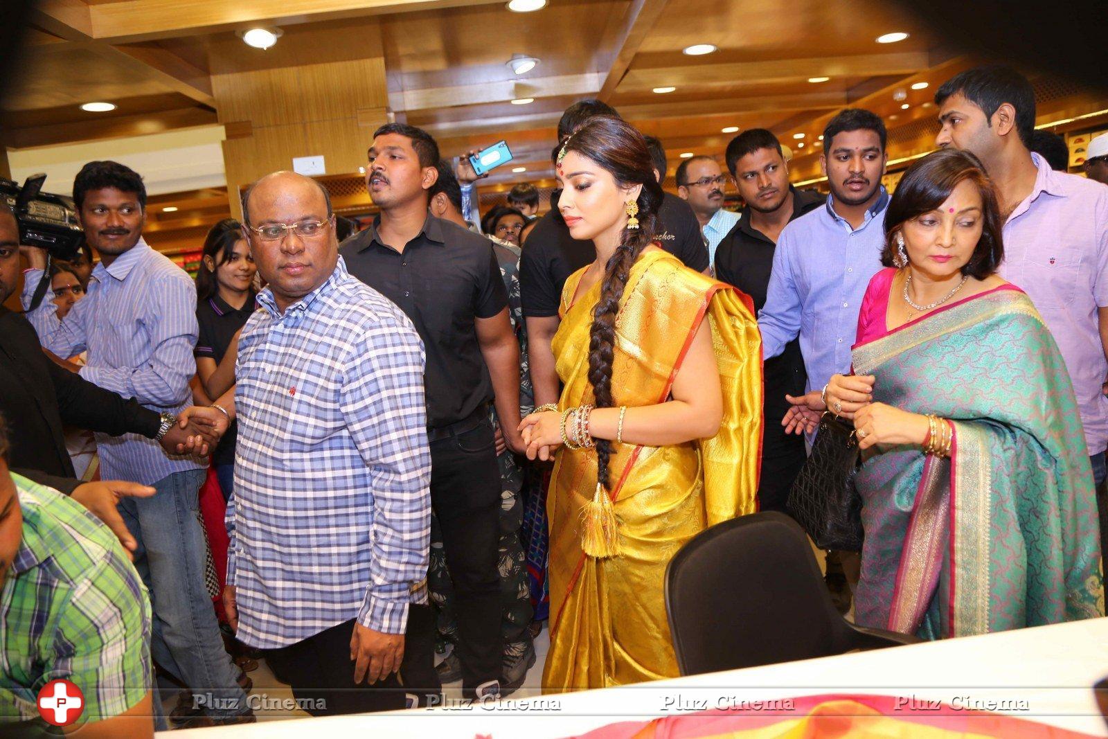 Shriya Launches VRK Silks Showroom Stills | Picture 1214558