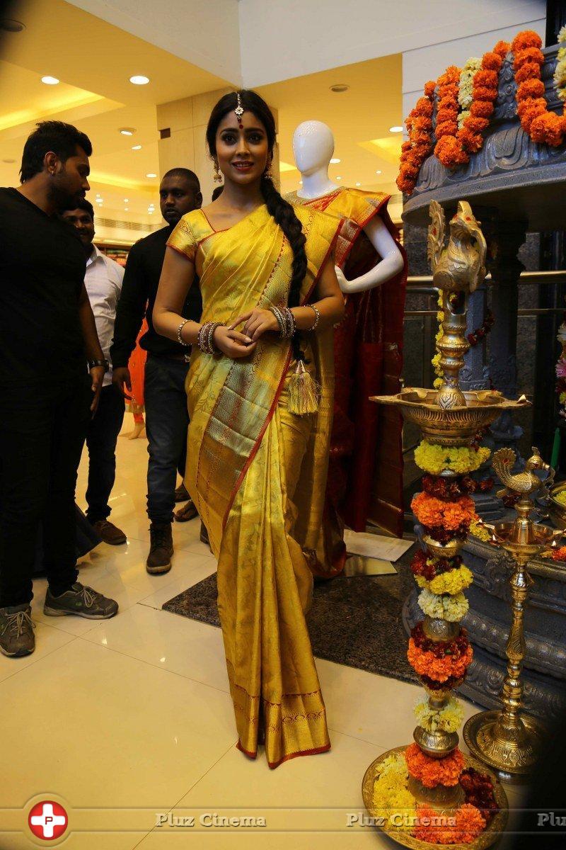 Shriya Launches VRK Silks Showroom Stills | Picture 1214563