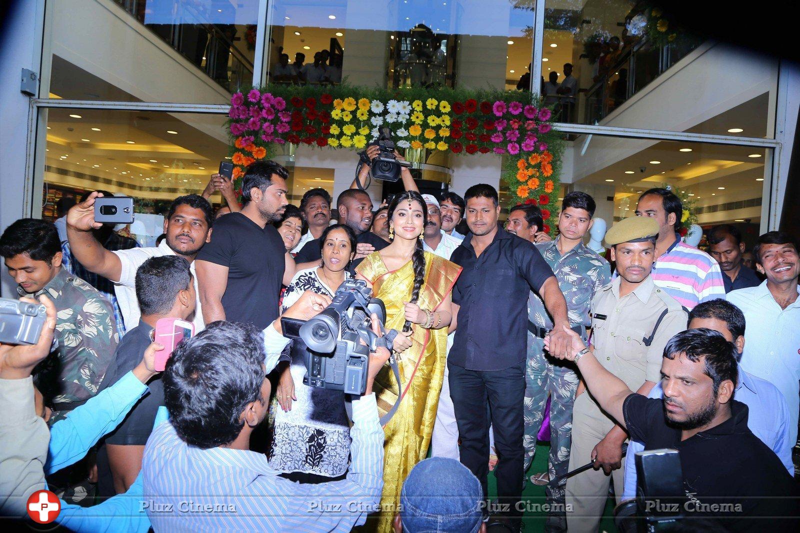 Shriya Launches VRK Silks Showroom Stills | Picture 1214575