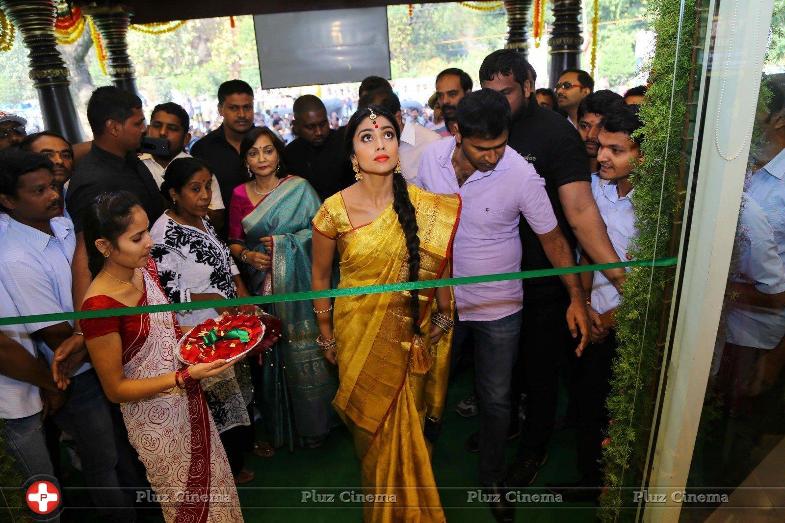 Shriya Launches VRK Silks Showroom Stills | Picture 1214578