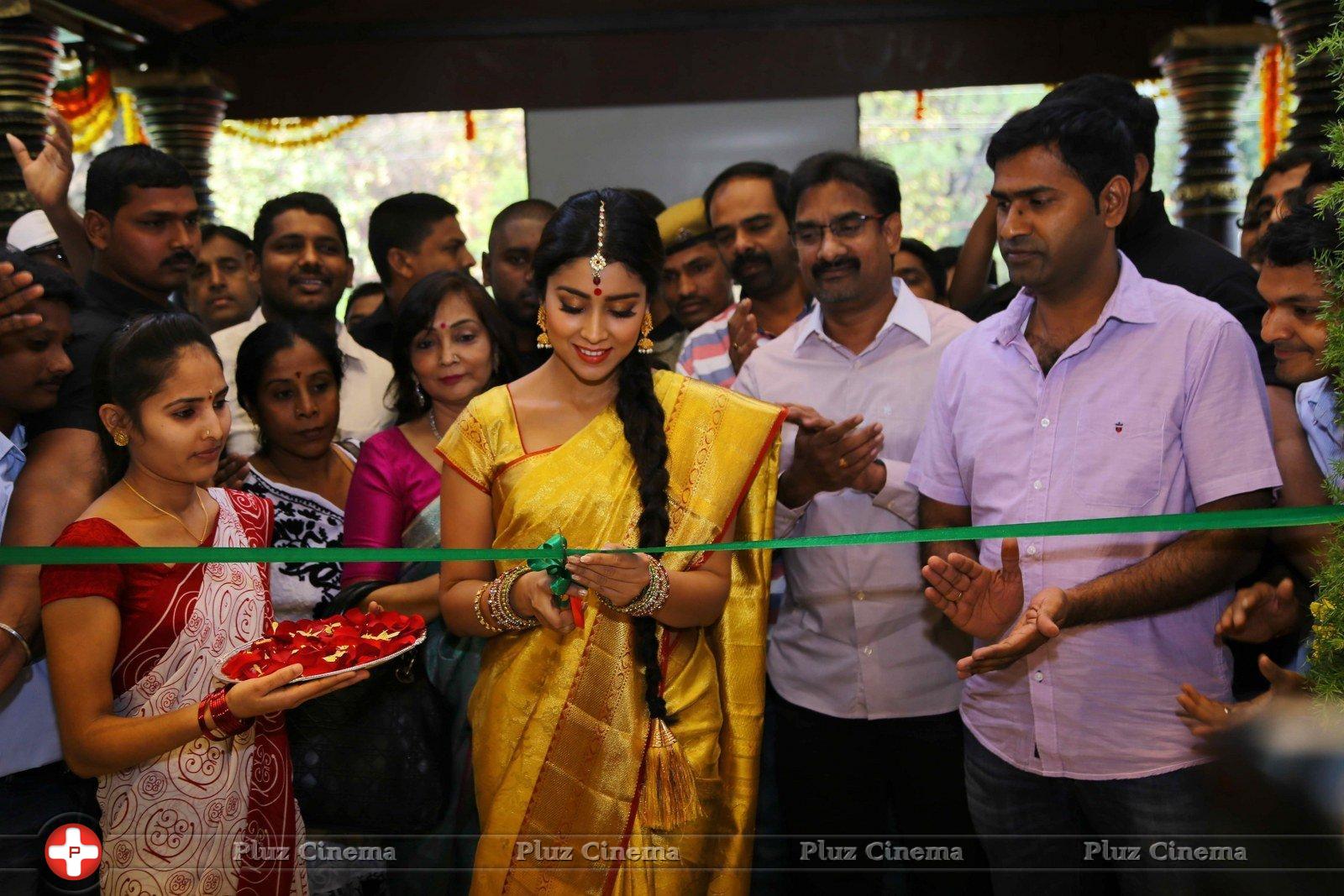 Shriya Launches VRK Silks Showroom Stills | Picture 1214583