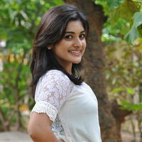 Niveda Thomas New Stils | Picture 1339140